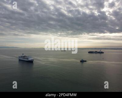 George Town, Penang, Malaysia - Jun 12 2022: Aegean Paradise Kreuzfahrtschiff Ankunft Penang Sea Stockfoto