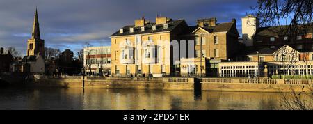 Das Swan Hotel, Fluss Great Ouse Embankment, Bedford Stadt; Bedfordshire County, England, Großbritannien Stockfoto