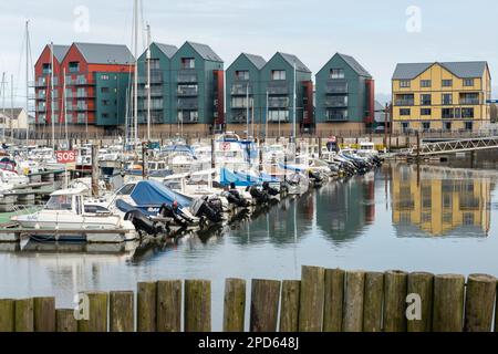 Blick auf Amble Marina, Amble, Northumberland, Großbritannien, vom Braid. Stockfoto