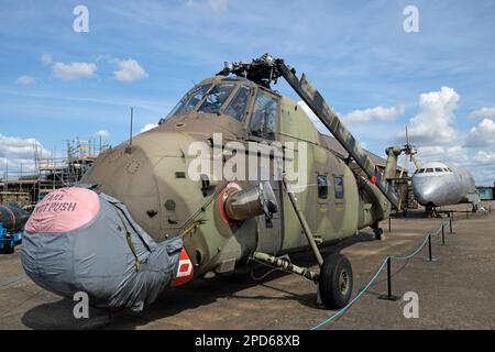 Ein Westland Wessex HC Mk2 Hubschrauber wird im Newark Air Museum, Nottinghamshire, England, ausgestellt. Stockfoto