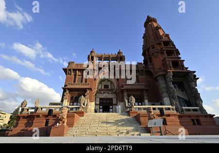 Kairo, Ägypten, 14. März 2023, Illustration Picture zeigt die Ausstellung „Queen Elisabeth“ im Baron Empain Palace in Kairo, während eines königlichen Besuchs in Ägypten, vom 14. Bis 16. März, in Kairo, Ägypten, Dienstag, 14. März 2023. Die Königin und die Kronprinzessin sind zu einem offiziellen dreitägigen Ausflug auf dem Land. Sie machen die gleiche Reise nach Ägypten wie Königin Elisabeth (die Frau von König Albert I.) und ihr Sohn Leopold - später König Leopold III. - Vor genau 100 Jahren. BELGA FOTO ERIC LALMAND Stockfoto