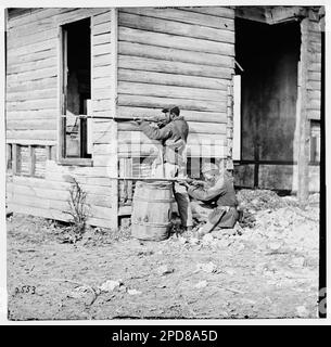 Dutch Gap, Virginia. Streikposten von farbigen Truppen in der Nähe des Dutch Gap Kanals. Bürgerkriegsfotos, 1861-1865. Usa, Geschichte, Bürgerkrieg, 1861-1865. Stockfoto