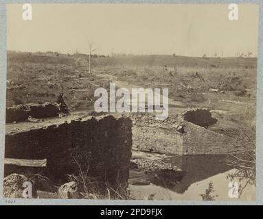 Schlachtfeld von Bull Run, Ruinen der Steinbrücke. Nr. 4228, Titel von Artikel, Abbildungen In: E468,7 .G2, Gardners fotografisches Skizzenbuch des Krieges / Alexander Gardner. Washington, D.C. : Philp & Solomons, [c1866], v. 1, no 7, Gift; Oberst Godwin Ordway; 1948. Vereinigte Staaten, Geschichte, Bürgerkrieg, 1861-1865, Vereinigte Staaten, Virginia, Bull Run (Loudoun County-Fairfax County und Prince William County). Stockfoto