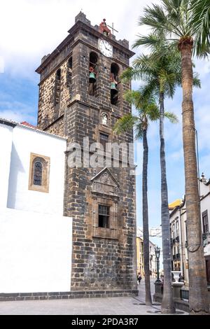 Glockenturm der Kirche Parroquia Matriz de El Salvador, Plaza de España, Santa Cruz de La Palma, La Palma, Kanarische Inseln, Königreich Spanien Stockfoto