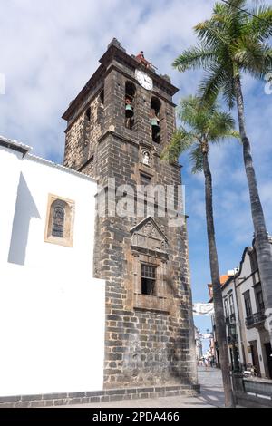 Glockenturm der Kirche Parroquia Matriz de El Salvador, Plaza de España, Santa Cruz de La Palma, La Palma, Kanarische Inseln, Königreich Spanien Stockfoto