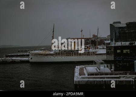 Das Museumsschiff CSS Acadia ein ehemaliges hydrografisches Vermessungs- und Ozeanforschungsschiff des Hydrographischen Vermessungsschiffs von Kanada Stockfoto