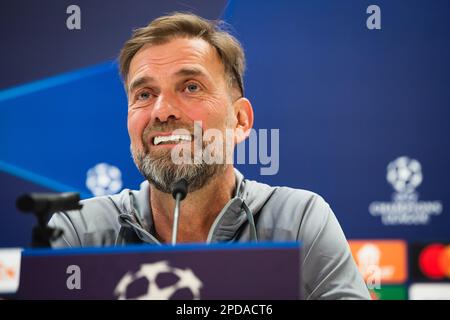 Madrid, Spanien. 14. März 2023. Jurgen Klopp (Liverpool) während der Pressekonferenz vor dem Fußballspiel zwischen Real Madrid und Liverpool, gültig für die zweite Etappe der 16. Runde der UEFA Championâ&#x80;&#X99;s League, die am Mittwoch, den 15. März 2023 im Bernabeu Stadion in Madrid, Spanien, gefeiert wurde. Gutschrift: Independent Photo Agency/Alamy Live News Stockfoto