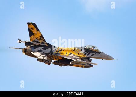 Die belgische Air Force X-Tiger F-16 Fighting Falcon startete während der Cobra-Krieger-Übung 2023 von der RAF Waddington. Stockfoto