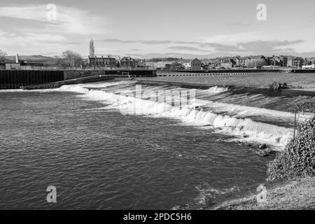 Trews Wehr auf dem Fluss exe in Exeter Stockfoto