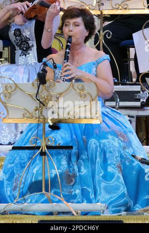 Madrid, Spanien. 14. März 2023. Manoe Konings vom Johann Strauss-Andre Rieu Orchestra, tritt während des Konzerns Tour 2023 im Zauberzentrum von Madrid auf. Kredit: SOPA Images Limited/Alamy Live News Stockfoto