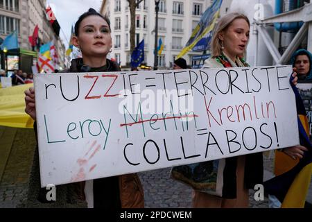 Marche pour l'Ukraine et la Géorgie contre la politique et l'ingérence du régime russe dans ces deux Pays. UN défilé aux cris de 'Russie terroriste' Stockfoto