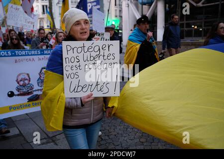 Marche pour l'Ukraine et la Géorgie contre la politique et l'ingérence du régime russe dans ces deux Pays. UN défilé aux cris de 'Russie terroriste' Stockfoto