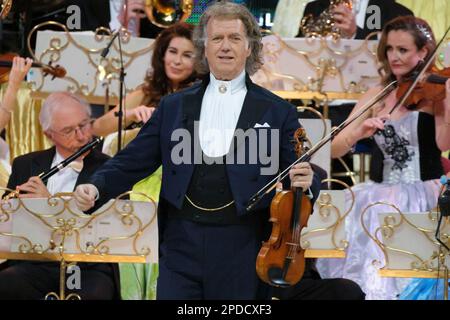 Madrid, Spanien. 14. März 2023. Andre Rieu vom Johann Strauss-Andre Rieu Orchestra, tritt während des Konzerns Tour 2023 im Zauberzentrum von Madrid auf. (Foto: Atilano Garcia/SOPA Images/Sipa USA) Guthaben: SIPA USA/Alamy Live News Stockfoto