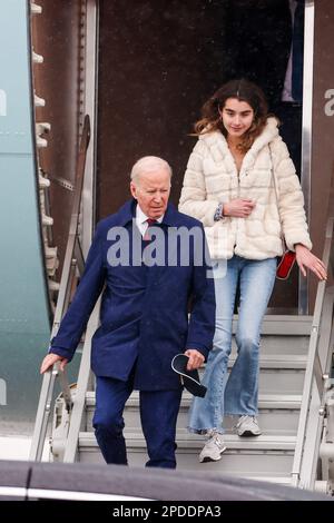 Los Angeles, Usa. 14. März 2023. Präsident Joe Biden kommt am Los Angeles International Airport an. (Foto: Ringo Chiu/SOPA Images/Sipa USA) Guthaben: SIPA USA/Alamy Live News Stockfoto