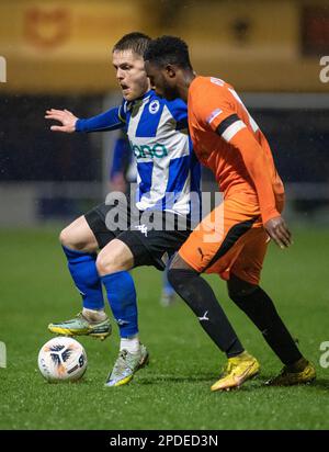 Chester, Cheshire, England. 14. März 2023 Chester Captain Declan Weeks hält den Ball hoch, während des Chester Football Club V Peterborough Sports Football Club im Deva Stadium, in der National League North (Bild: ©Cody Froggatt/Alamy Live News) Stockfoto