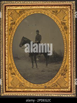 Brigadegeneral James Lyman Van Buren von Co D, 53. New York Infanterie Regiment und Aide-de-Camp USA Ehrenamtliches Infanterie-Regiment in Uniform auf dem Pferderücken. Liljenquist Family Sammlung von Bürgerkriegsfotos, FAmbrotype/Tintype Fotoserie, pp/liljunion. Van Buren, James Lyman, 1837-1866, Usa, Armee, New York Infanterie Regiment, 53. (1861-1862), People, Soldiers, Union, 1860-1870, Militäruniformen, Union, 1860-1870, Pferde, 1860-1870, Usa, Geschichte, Bürgerkrieg, 1861-1865, Militärpersonal, Union, Vereinigte Staaten, Geschichte, Bürgerkrieg, 1861-1865, Tiere. Stockfoto