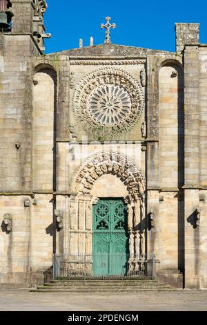 Kirche San Martin de Noya. Igrexa de San Martino de Noia. Noia, Galicien. Spanien Stockfoto