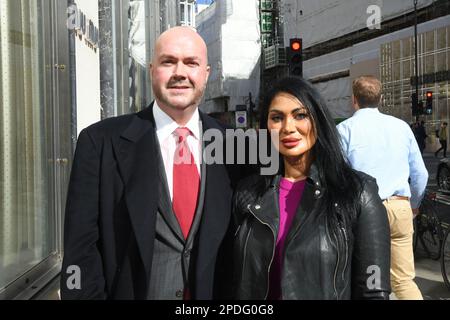 Jeanine Nerissa Sothcott und Jonathan Sothcott Mayfair Times Mittagessen Stockfoto