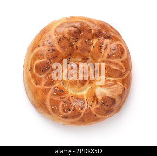 Blick von oben auf frisch gebackenes traditionelles östliches Fladenbrot mit Sesamsamen isoliert auf weiß Stockfoto