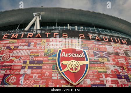 Im Emirates Stadium befindet sich der Premiership Team Arsenal Football Club in Holloway, Islington, London. Bekannt als „die Gunners“, Arsenal reloc Stockfoto