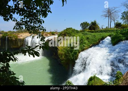 Dray SAP Waterfall liegt zwischen den beiden Provinzen Daklak und Dak Nong, Vietnam Stockfoto