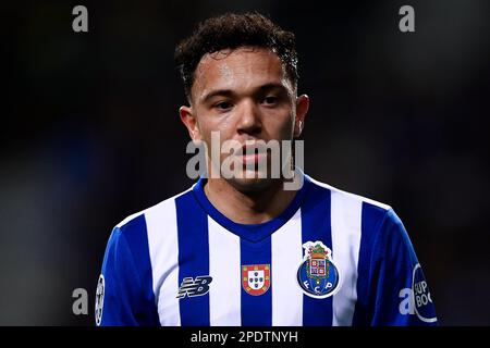 Porto, Portugal. 14. März 2023 Pepe vom FC Porto schaut während der UEFA Champions League-Runde des Fußballspiels 16 zwischen dem FC Porto und dem FC Internazionale nach. Kredit: Nicolò Campo/Alamy Live News Stockfoto