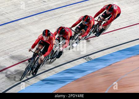 Kairo, Ägypten. 14. März 2023. Li Boan, Sun Haijiao, Yang Yang und Zhang Haiao von Team China nehmen am 14. März 2023 beim UCI Track Nations Cup 2023 in Kairo, Ägypten, an der Verfolgungsjagd der Männer Teil. Kredit: Ahmed Gomaa/Xinhua/Alamy Live News Stockfoto