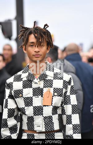 Jaden Smith vor Louis Vuitton, während der Paris Fashion Week Stockfoto