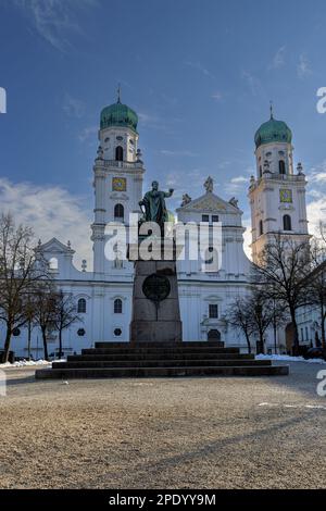 St. Stephansdom in der Altstadt von Passau, Bayern. Stockfoto