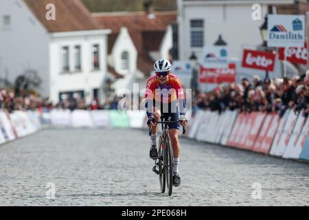 Nokere, Mittwoch, 15. März 2023. Belgische Lotte Kopecky von SD Worx überquert die Ziellinie und gewinnt das eintägige Radrennen „Nokere Koerse“, 129,1 km von Deinze nach Nokere, Mittwoch, 15. März 2023. BELGA FOTO DAVID PINTENS Stockfoto