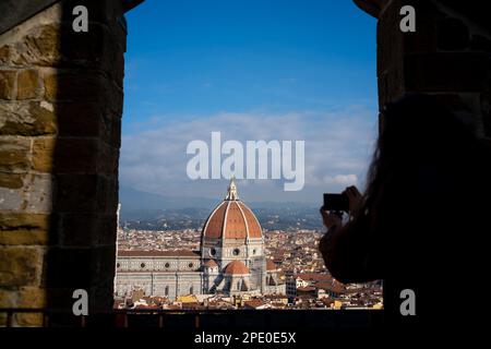 Die Kathedrale von Florenz und der Giotto-Turm aus Sicht des Rathausturms, Palazzo Vecchio in Florenz, Italien Stockfoto