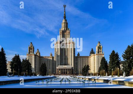 Moskau. 15. März 2023. Dieses Foto wurde am 15. März 2023 aufgenommen und zeigt die Moskauer Staatsuniversität in Moskau, Russland. Kredit: Cao Yang/Xinhua/Alamy Live News Stockfoto