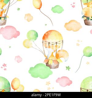 Aquarelle, nahtlose Muster, Cartoon-Sterne, Wolken. Süße Babymuster. Für Stoff, Textil, Kinderdesign Stockfoto
