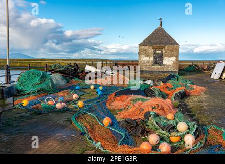 Fischernetze und -Ausrüstung, Maryport, Cumbria, Vereinigtes Königreich Stockfoto