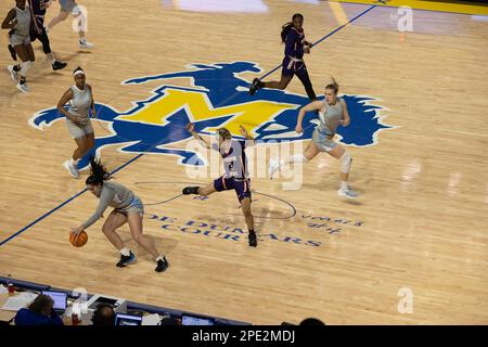 McNeese State University ernennt das Gericht nach Cowboy Great und NBA Hall of Fame Mitglied Joe Dumars, Donnerstag, 5. Januar 2023, in Lake Charles, Louisiana Stockfoto