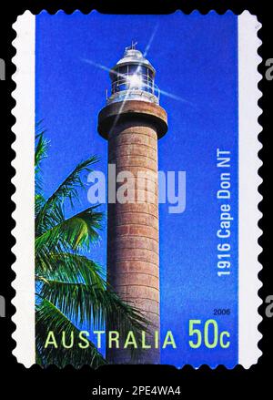 MOSKAU, RUSSLAND - 17. FEBRUAR 2023: Poststempel gedruckt in Australien zeigt 1916 Cape Don, NT, Leuchttürme der Serie 20. Century, ca. 2006 Stockfoto