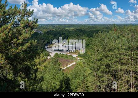 Landschaft im Naturschutzgebiet Schoorlser Duenen mit Blick auf das Buitencentrum, Schoorl, Nordholland, Niederlande Stockfoto