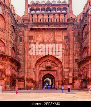 Haupteingang zum Roten Fort in Delhi durch das Lahore Gate Stockfoto