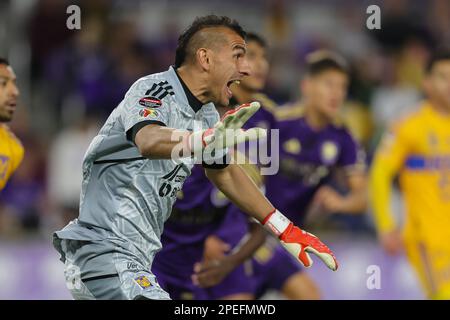 Orlando, Florida, USA. 15. März 2023: Tigres UANL Forward NICOLÃS L'PEZ (11) reagiert während des 2023. Fußballspiels Scotiabank CONCACAF Champions League Orlando City vs Tigers UANL im Exploria Stadium in Orlando, FL am 15. März 2023. (Kreditbild: © Cory Knowlton/ZUMA Press Wire) NUR REDAKTIONELLE VERWENDUNG! Nicht für den kommerziellen GEBRAUCH! Kredit: ZUMA Press, Inc./Alamy Live News Stockfoto