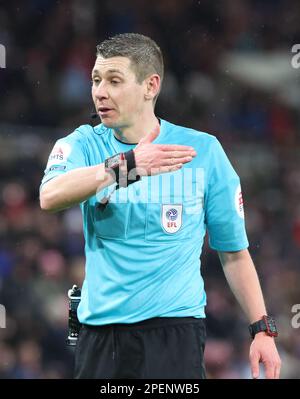 Sunderland, Großbritannien. 15. März 2023. Schiedsrichter Matthew Donohue beim Sky Bet Championship-Spiel Sunderland vs Sheffield United im Stadium of Light, Sunderland, Großbritannien, 15. März 2023 (Foto: Nigel Roddis/News Images) Kredit: News Images LTD/Alamy Live News Stockfoto