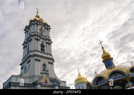 Blick von Pochaev Lavra nach Pochaev, einer Stadt in der Westukraine. Stockfoto