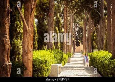 Kashan, Iran - 27. Mai 2022: Traditioneller persischer Finstergarten Kashan, Iran Stockfoto