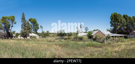 Petrusville, Südafrika - 21. Februar 2023: Carbonkraal-Farm auf der Straße R369 zwischen Colesberg und Petrusville in der Provinz Nordkap. Stockfoto