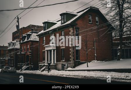 Drei Backsteingebäude entlang der Barrington Street, Hart House, Sarah Moren House Stockfoto