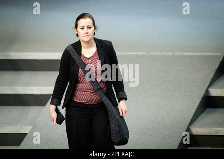 Janine Wissler, Parteiführerin die Linke, MdB, während der 91. Sitzung des Deutschen Bundestages in Berlin am 16. März 2023. Stockfoto