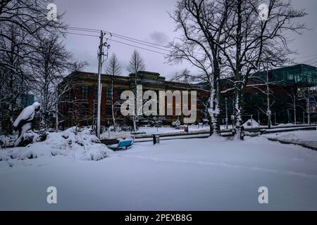 Ralph M. Medjuck Building (H-Gebäude) das Haus der School of Architecture auf dem Sexton Campus der Dalhousie University mitten im Winter Stockfoto