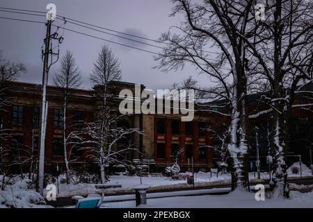 Ralph M. Medjuck Building (H-Gebäude) das Haus der School of Architecture auf dem Sexton Campus der Dalhousie University mitten im Winter Stockfoto