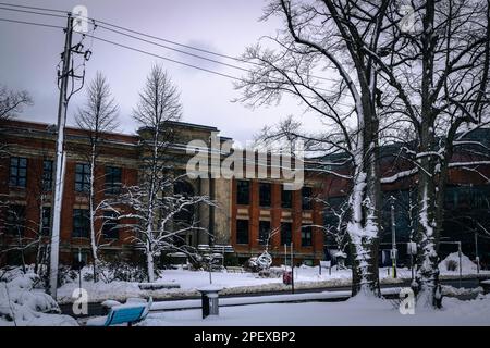 Ralph M. Medjuck Building (H-Gebäude) das Haus der School of Architecture auf dem Sexton Campus der Dalhousie University mitten im Winter Stockfoto