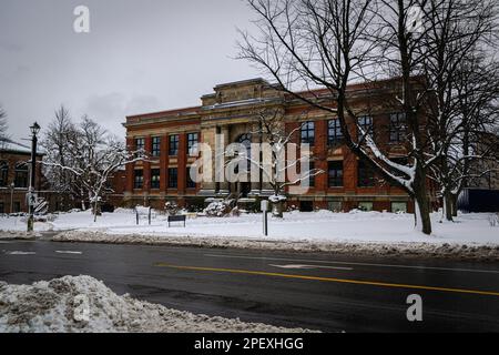 Ralph M. Medjuck Building (H-Gebäude) das Haus der School of Architecture auf dem Sexton Campus der Dalhousie University mitten im Winter Stockfoto