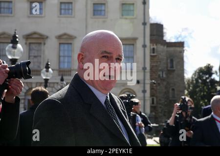London, Großbritannien. 14. März 2023. Mick Lynch, Generalsekretär des Nationalen Verbands der Eisenbahn-, See- und Transportarbeiter in Westminster, während die Bahnarbeiter ihre Streikaktion über Löhne und Arbeitsbedingungen fortsetzen. Weitere Streiks sind für diesen Monat geplant. Kredit: SOPA Images Limited/Alamy Live News Stockfoto